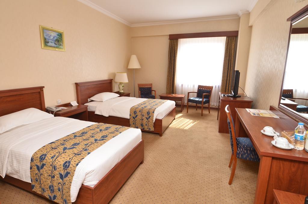 Akgun Elazig Hotel Habitación foto