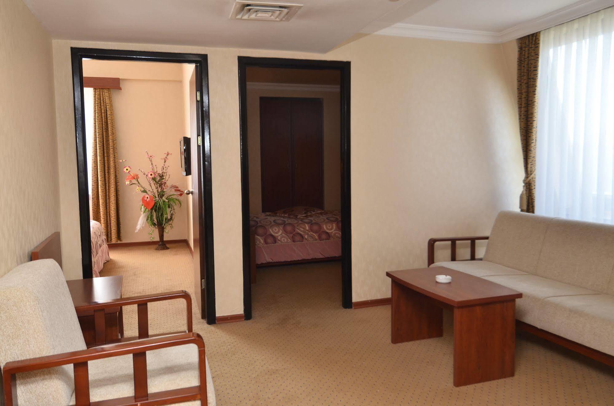 Akgun Elazig Hotel Exterior foto